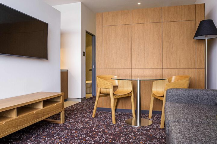 Room 15 of 91