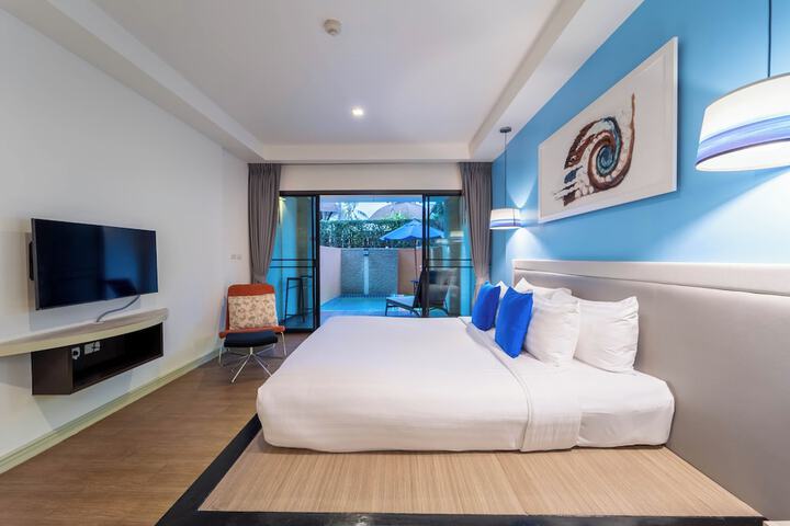 Room 15 of 105