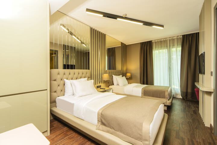 Room 14 of 39