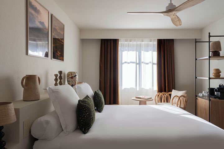 Room 8 of 62