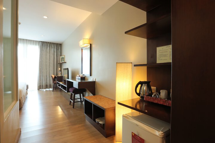 Room 30 of 108