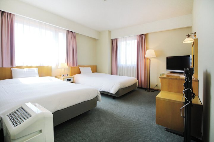 Room 12 of 46