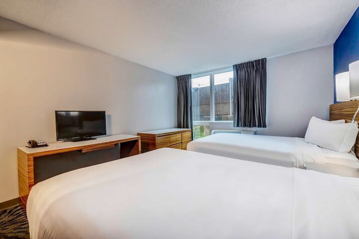 2 Double Beds (3 of 3)