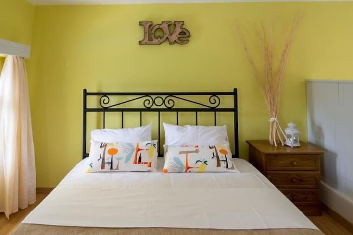 Room 4 of 22