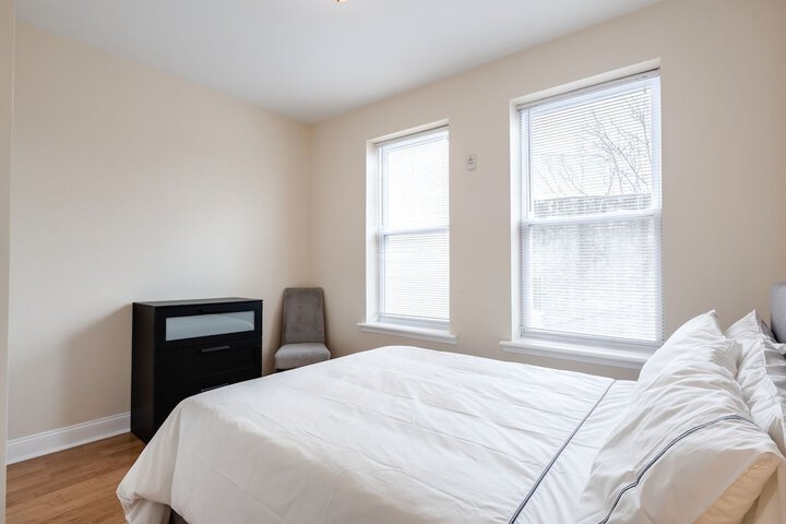 Room 3 of 12