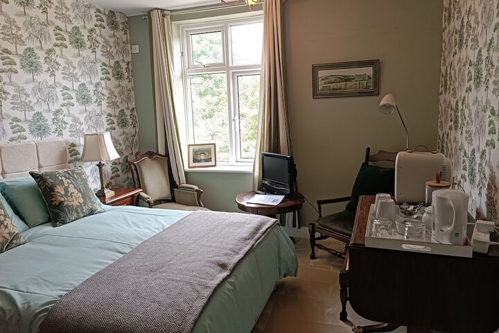 Room 33 of 52