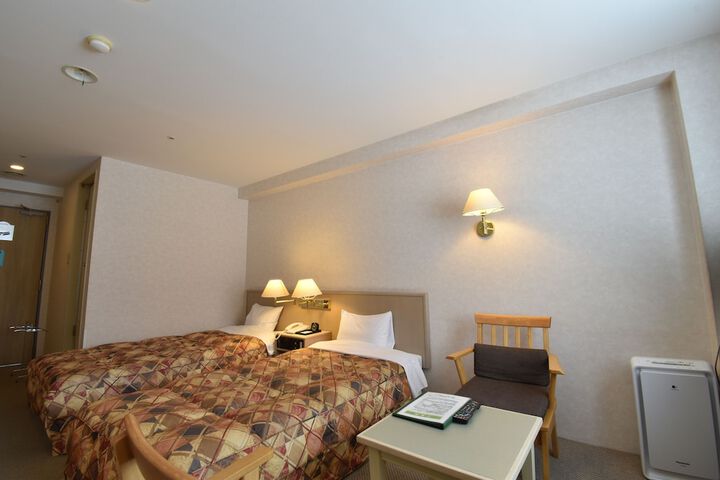 Room 13 of 116