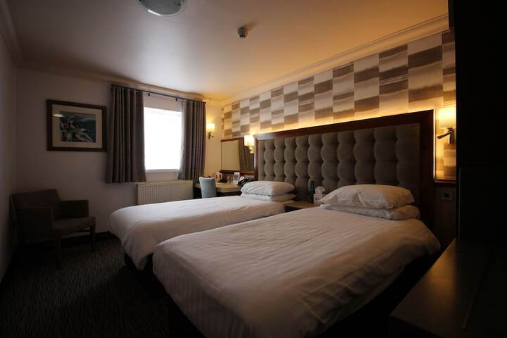 Room 6 of 57