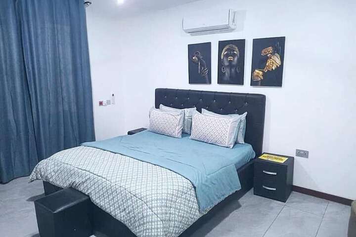 Room 5 of 38