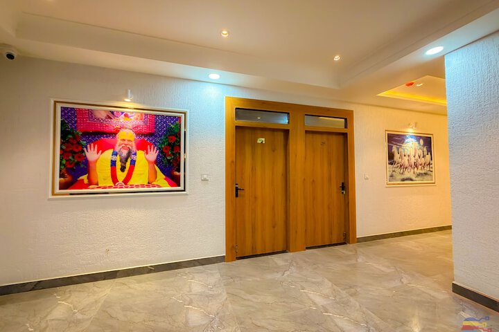 Hotel Interior 8 of 25