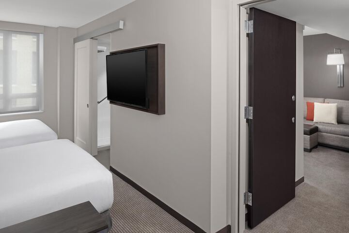 Room 11 of 43