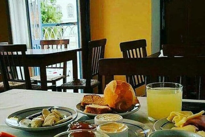Breakfast/Coffee Service 28 of 31