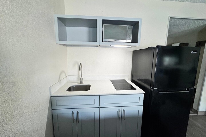 Room 12 of 24