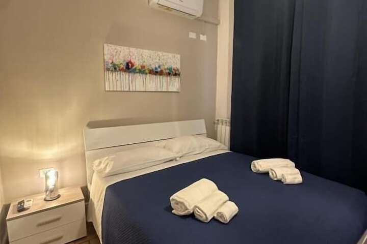 Room 7 of 37