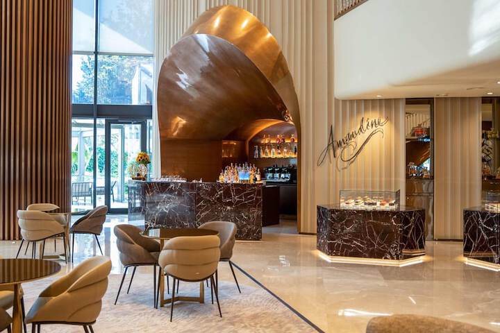 Hotel Lobby