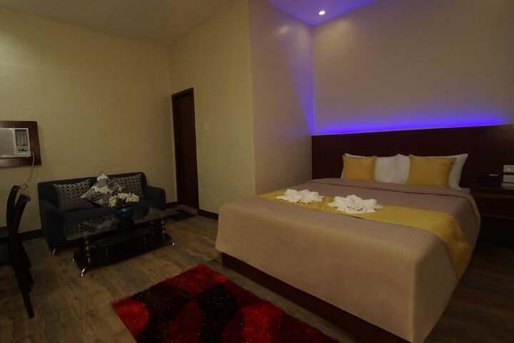 Room 6 of 23