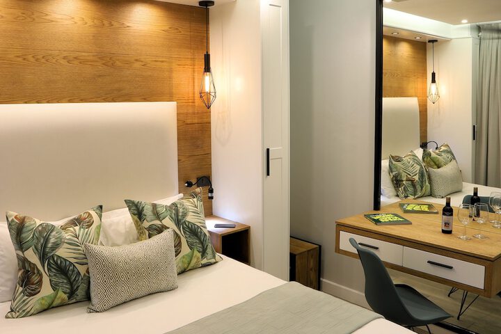 Room 8 of 49