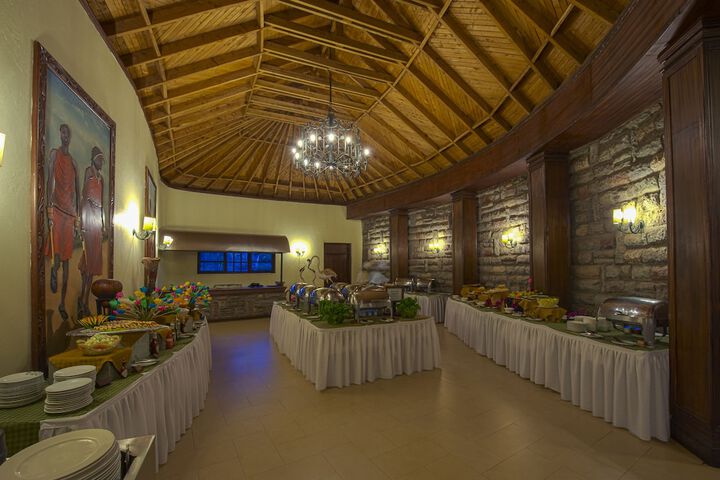 Dining 12 of 20