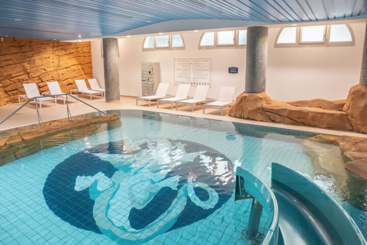 Pool 34 of 72
