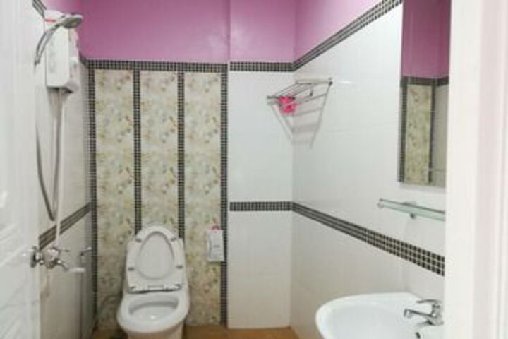 Room 7 of 25