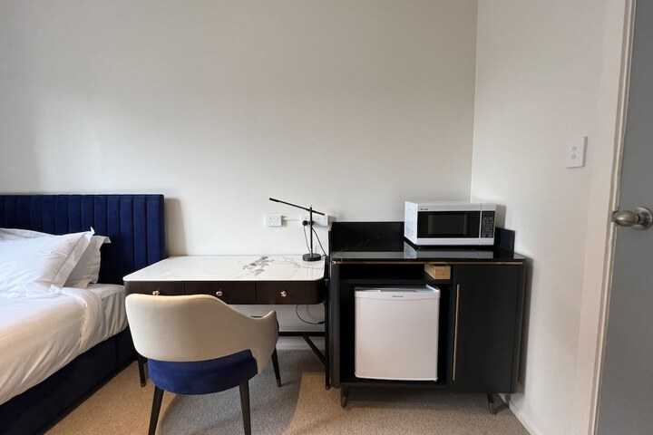 Room 15 of 63