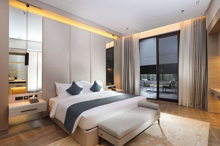Room 7 of 44
