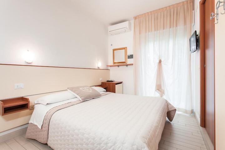 Room 20 of 61