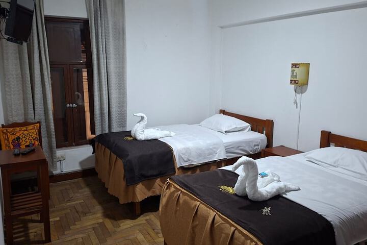 Room 11 of 34