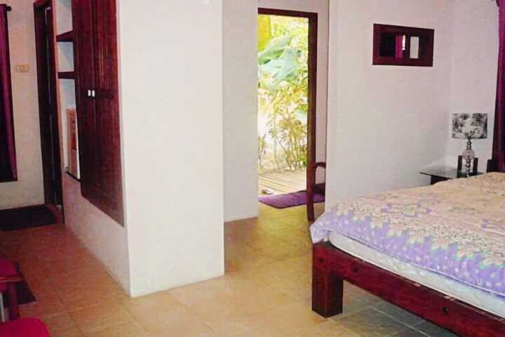 Room 4 of 23