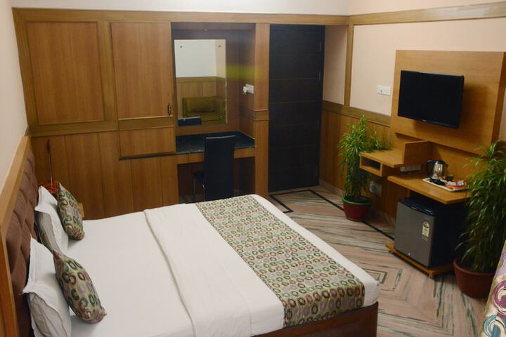 Room 20 of 63