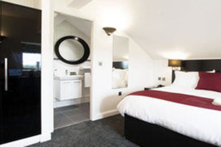 Room 13 of 23