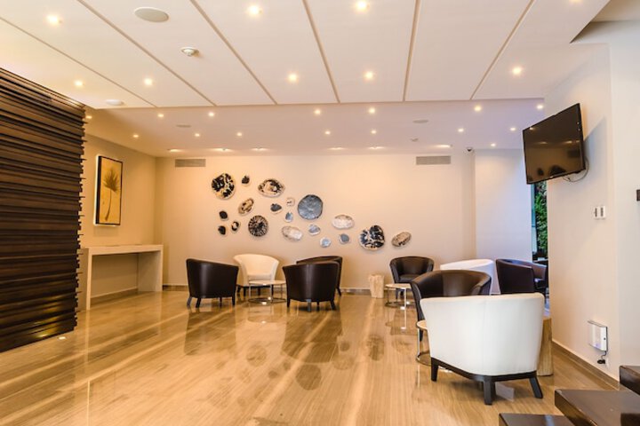 Entrance & Lobby