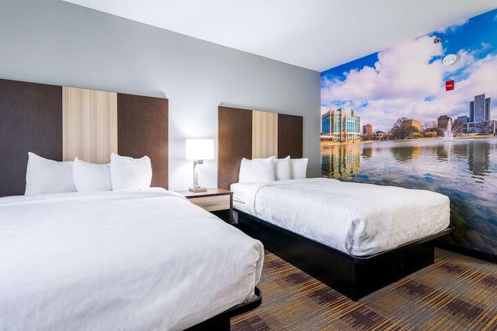 2 Queen Beds Accessible (22 of 22)