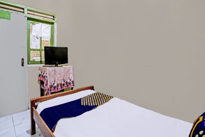 Room 15 of 25