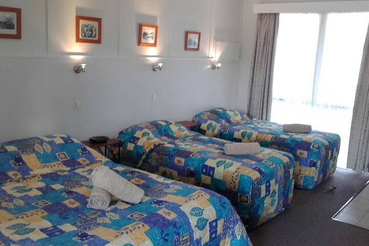 Room 2 of 26