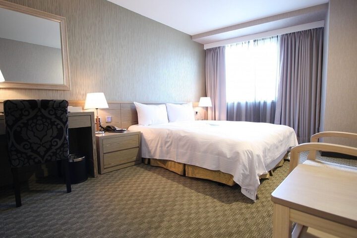Room 6 of 58