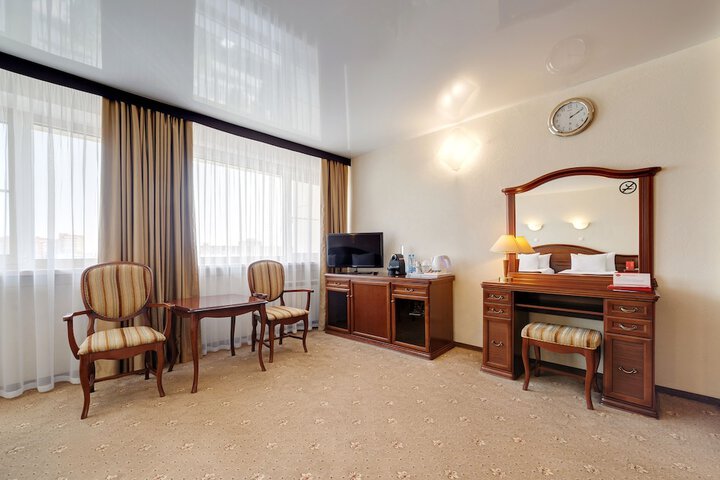 Room 20 of 63
