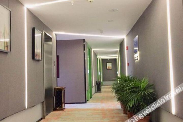 Hotel Interior 10 of 16