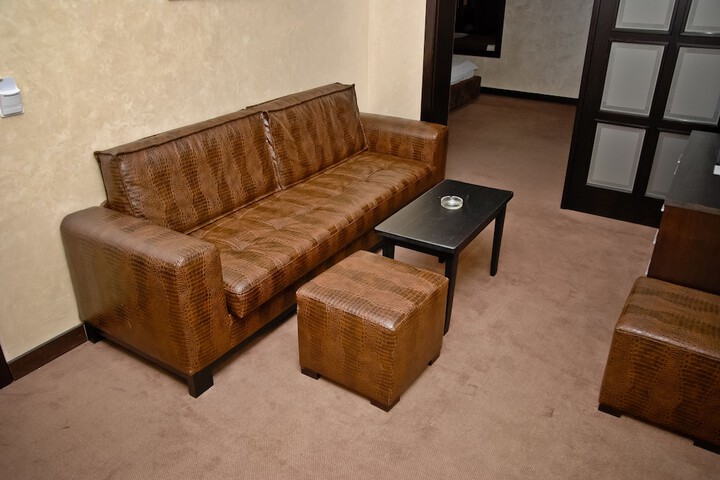 Room 8 of 8