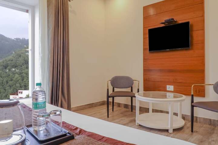 Room 13 of 20