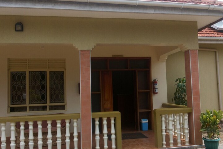 Hotel 2 of 78
