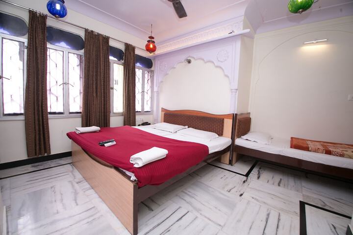 Room 46 of 113