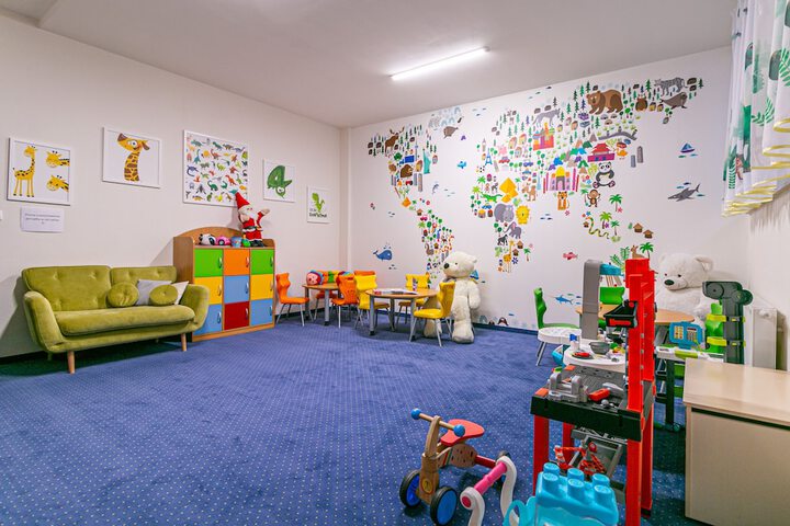 Children's theme room