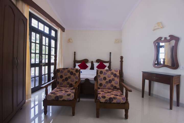 Room 10 of 46