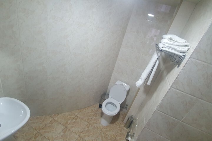 Room 11 of 15