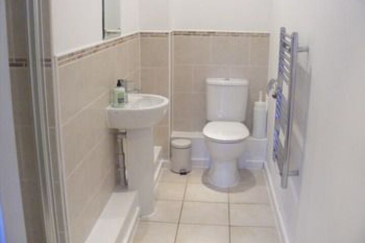 Room 8 of 34