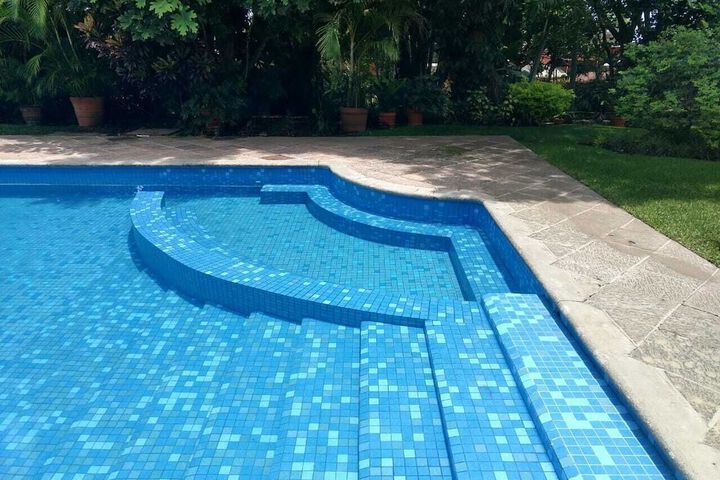 Hotel Pool