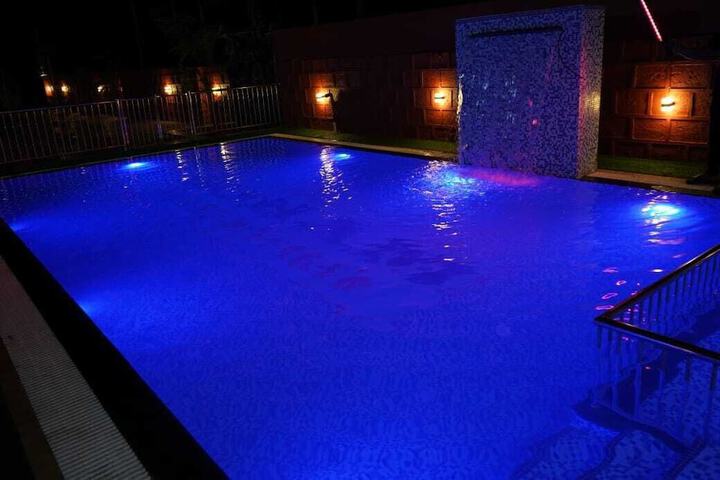 Pool 26 of 41