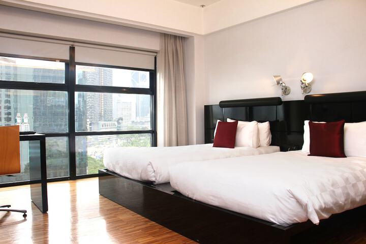 Room 12 of 75