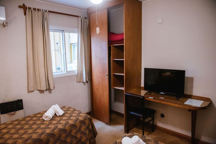 Room 12 of 46